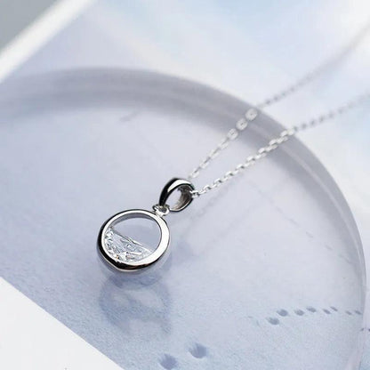 Stone circle - Elegant sterling silver pendant necklace - Sereni Femme